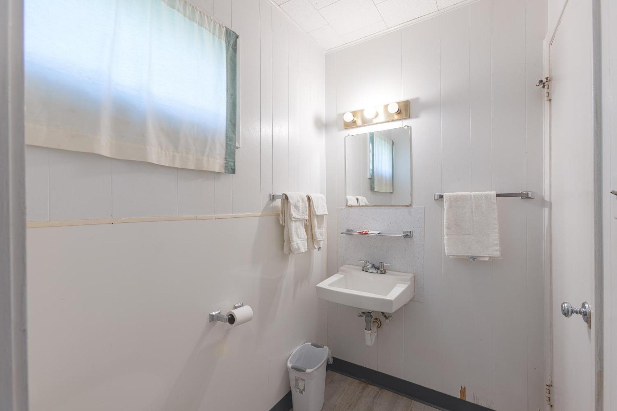Conneaut Lakeshore Parkside Motel By Oyo Meadville Conneaut Lake المظهر الخارجي الصورة