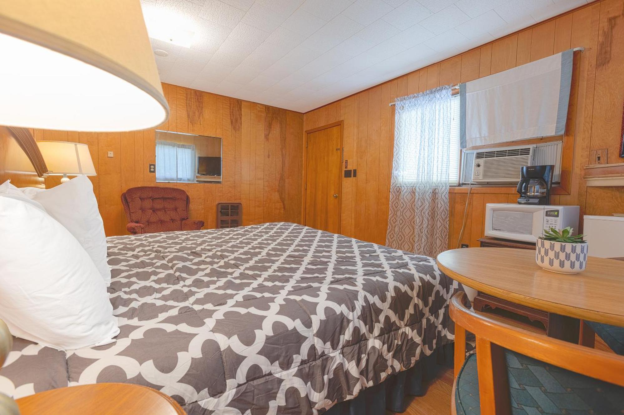 Conneaut Lakeshore Parkside Motel By Oyo Meadville Conneaut Lake المظهر الخارجي الصورة